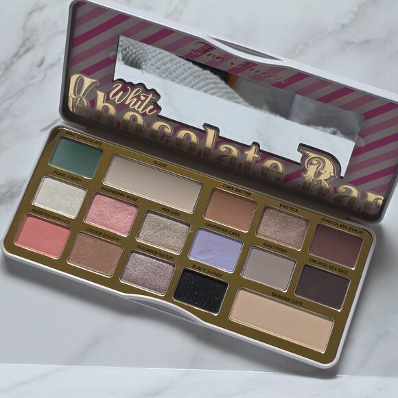 Too Faced WHITE Chocolate Bar EyeShadow Palette - Picture 3 of 7